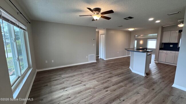 Building Photo - 2137 Laden Rd