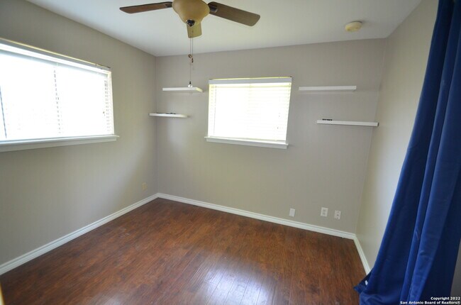 Building Photo - 405 WESTCHESTER-