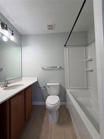 Building Photo - 4895 SW 45th St