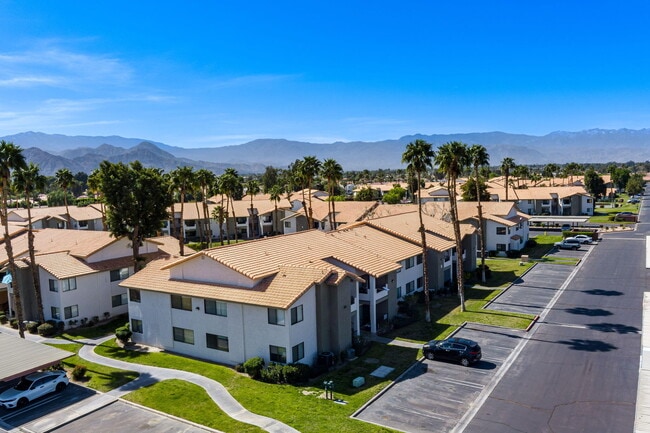 Building Photo - 78650 Ave 42