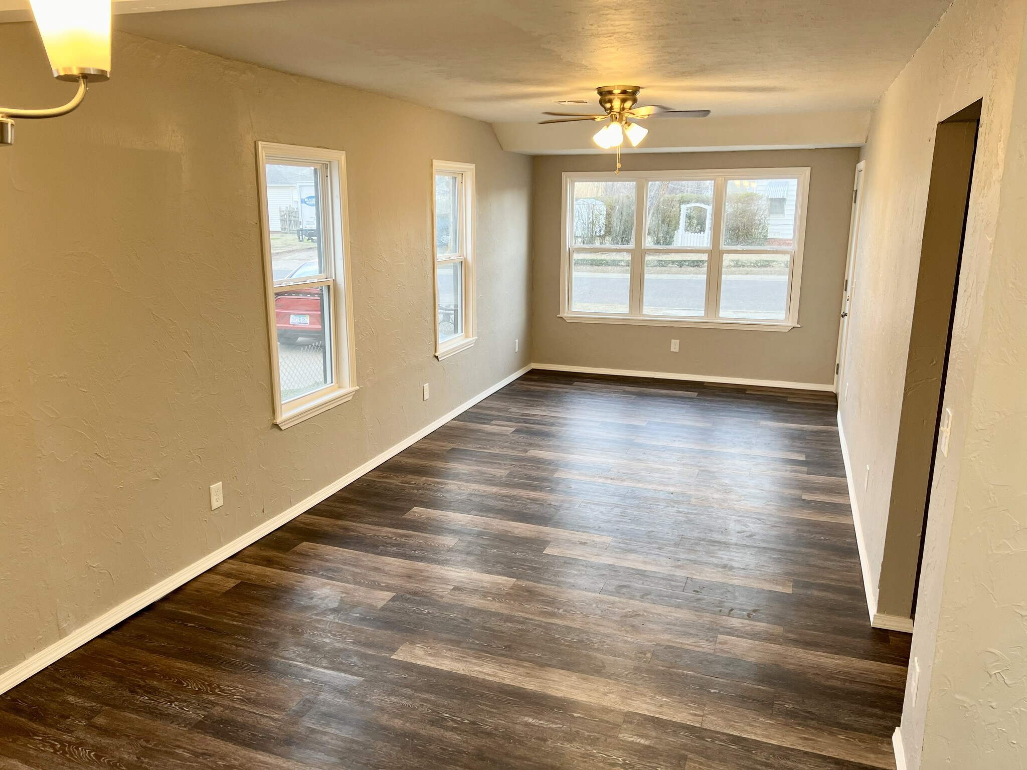 Building Photo - 301 E Rickenbacker Dr