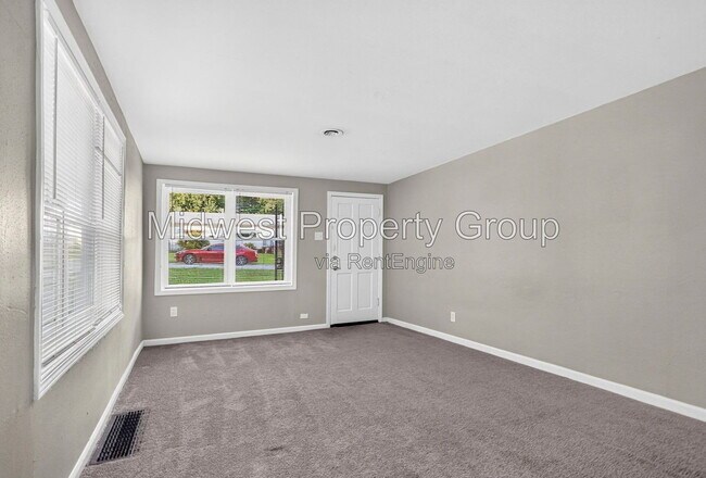 Building Photo - 191 Bascom Dr