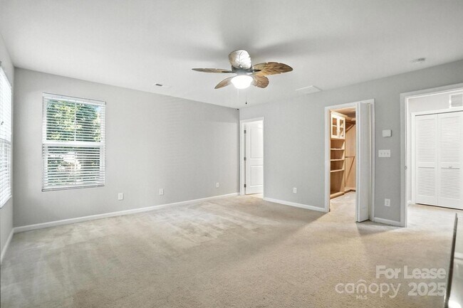 Building Photo - 1737 Hooper Court