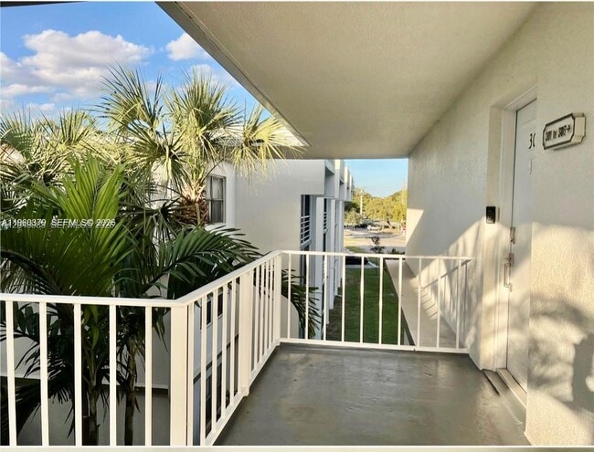 Building Photo - 4255 N University Dr