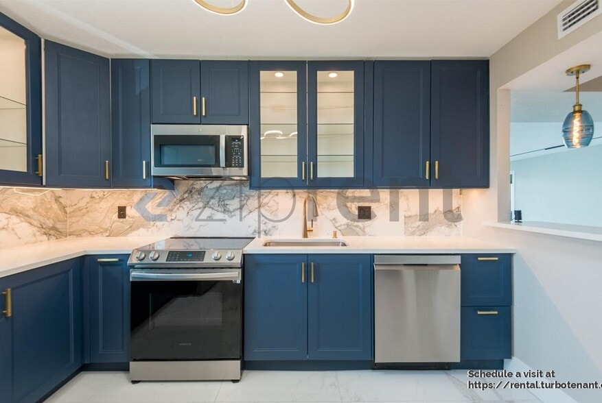 Building Photo - 50 Harbor View Ln