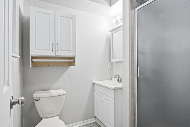 Building Photo - 3717 N Eagle Ln