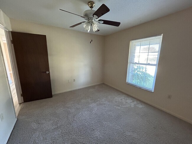 Building Photo - 4036 Knight Ave