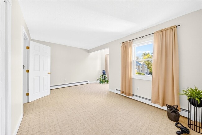 Building Photo - 82 Camelot Dr