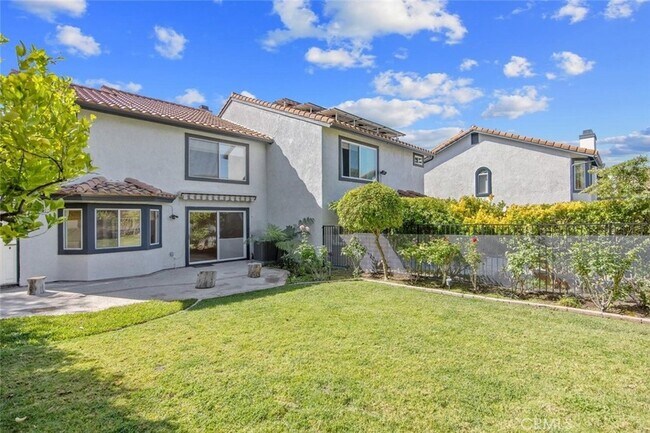 Building Photo - 5974 Ruthwood Dr