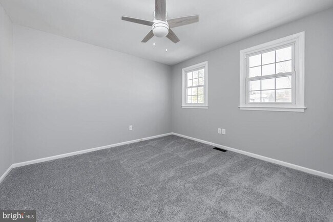 Building Photo - 44 Cranford Rd