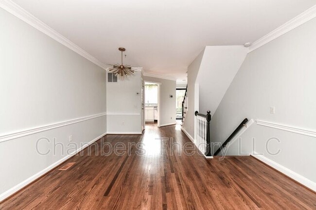 Building Photo - 1121 Portner Rd