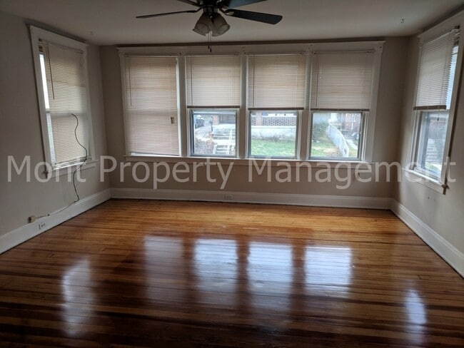 Building Photo - 212 Jackson Ave