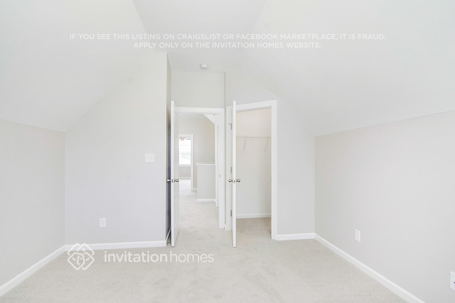 Building Photo - 26 Crest Cir