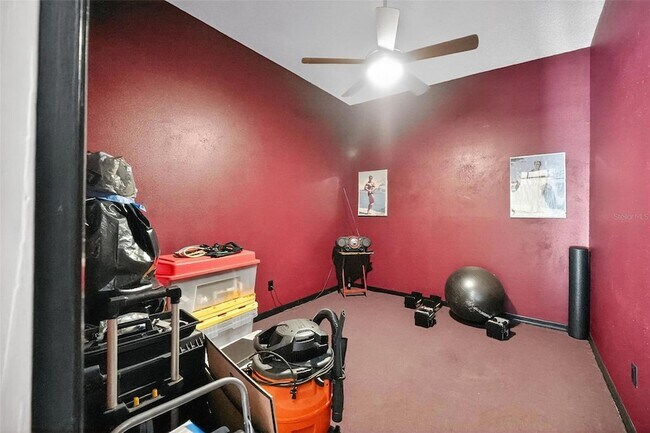 Building Photo - 1517 Manor Way