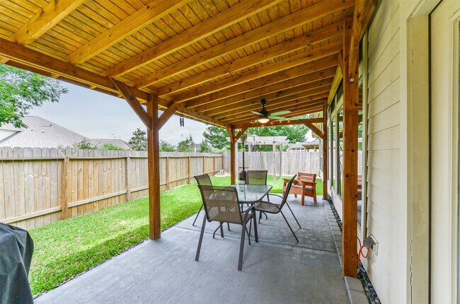 Building Photo - 1511 Eden Meadows Dr