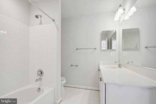Building Photo - 47581 Royal Burnham Terrace