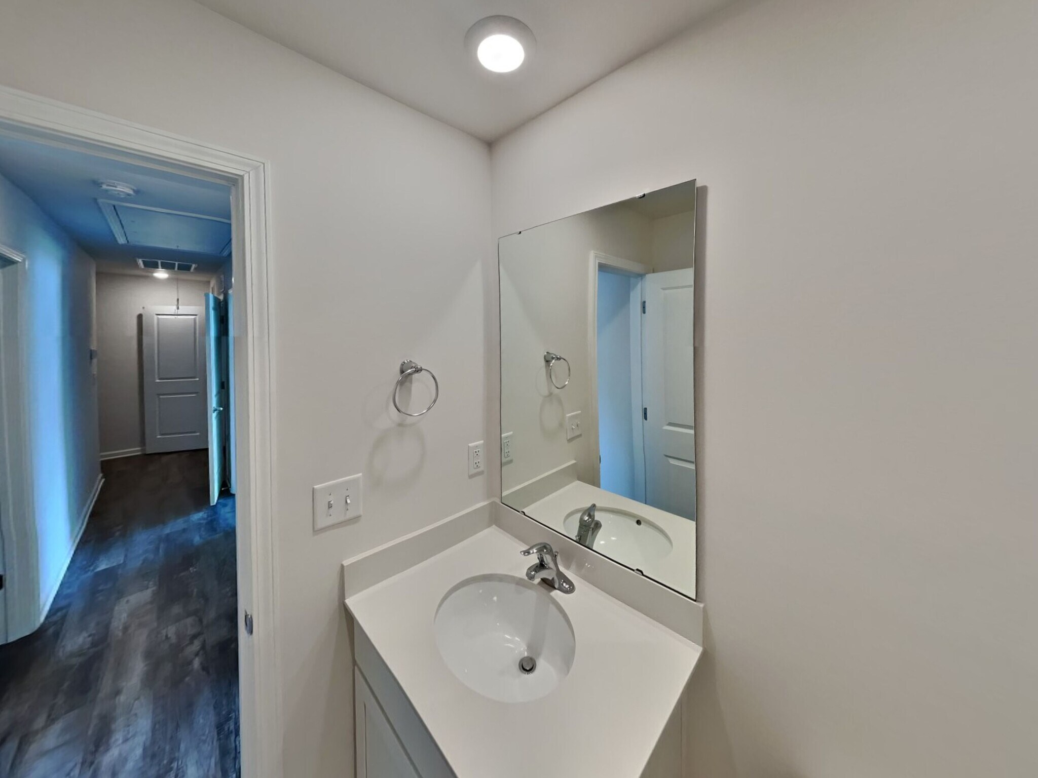 Building Photo - 6022 Elena Lynn Ct