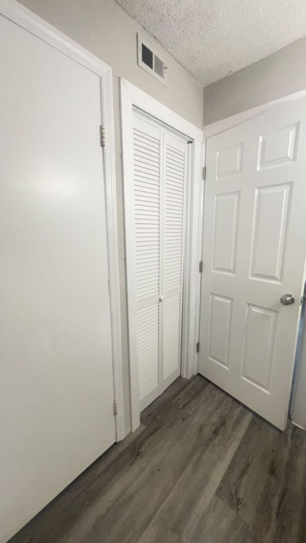 Building Photo - For Rent: 1 Bedroom, 1 Bath in a gated com...