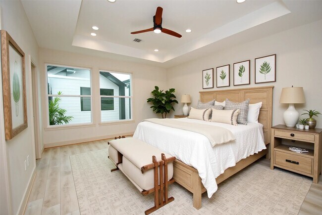 Building Photo - 6310 Illinois St