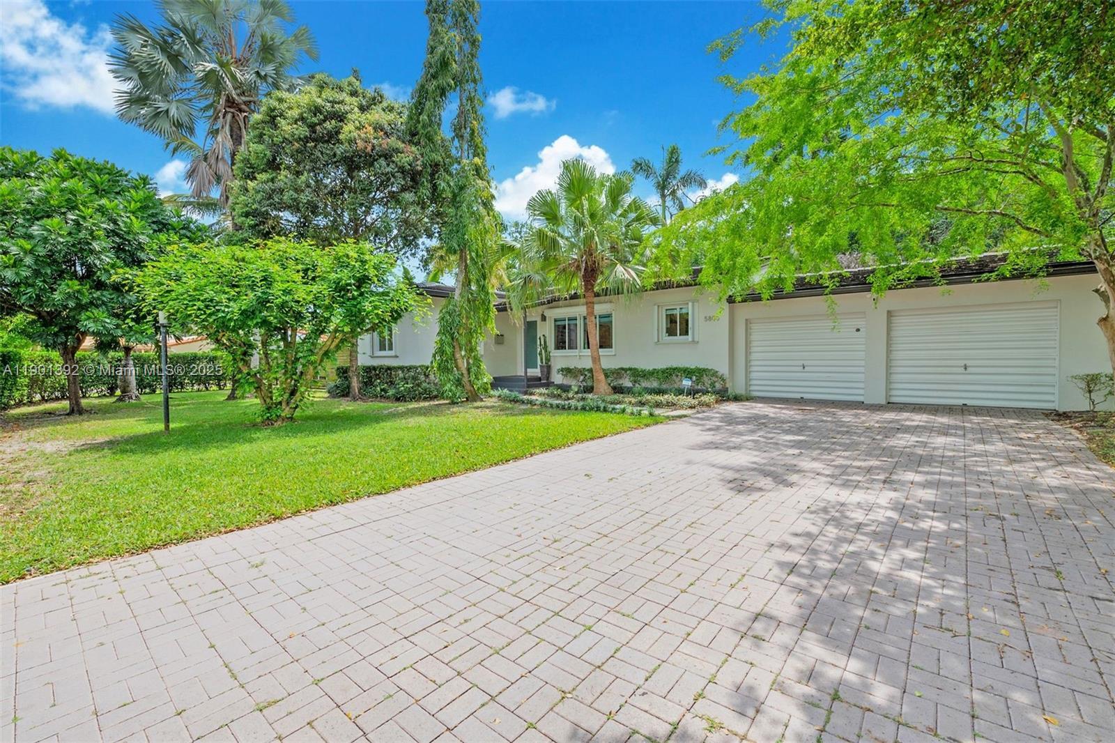 Building Photo - 5800 SW 50th Ter