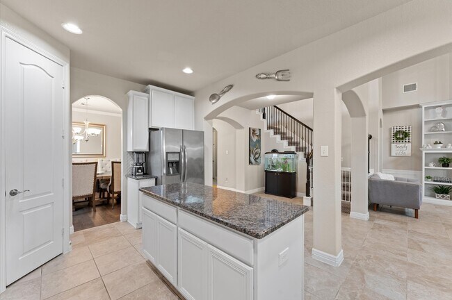 Building Photo - 2018 Brookmont Dr