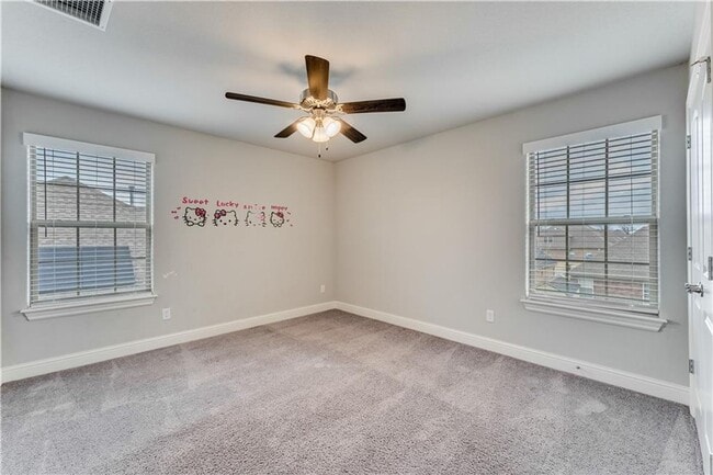 Building Photo - 582 Quartz Wy