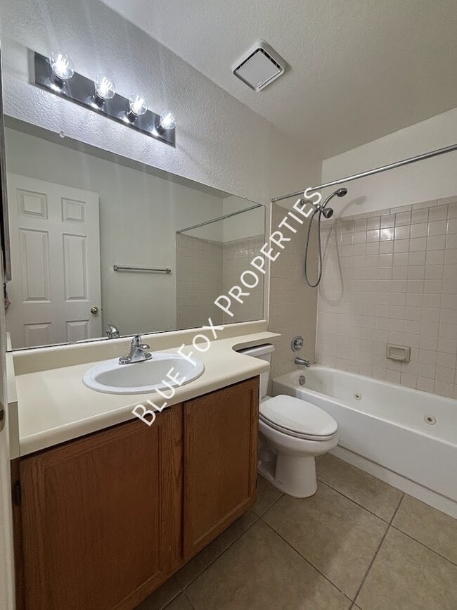 Building Photo - 3472 W Sky Ridge Loop