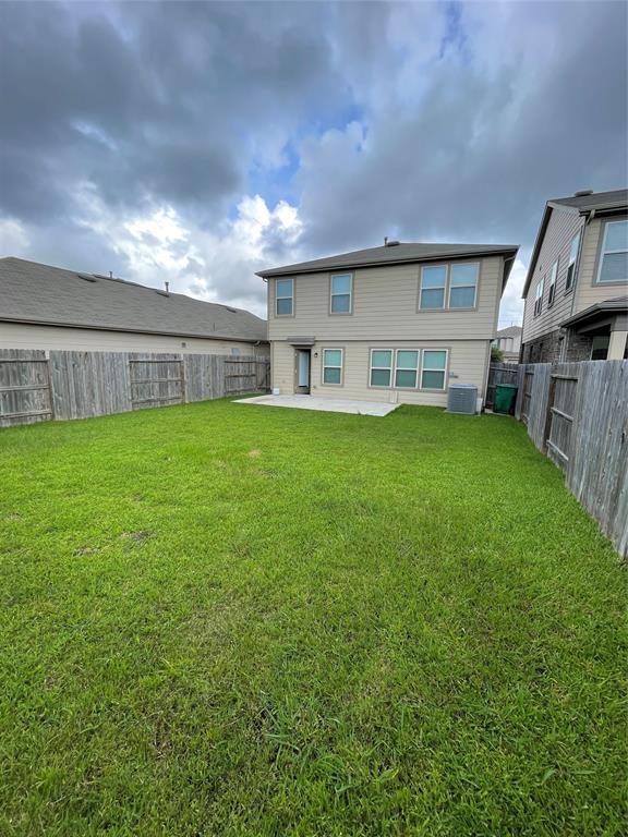 Building Photo - 15827 Copper Oak Ln