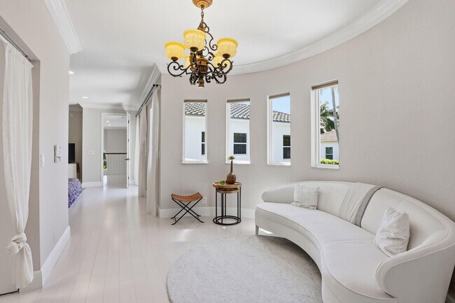 Building Photo - 375 SW 16th St