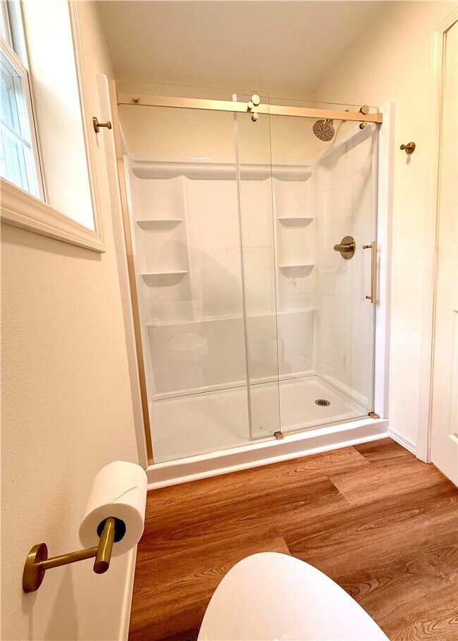 Building Photo - 11 Blakeney Ln