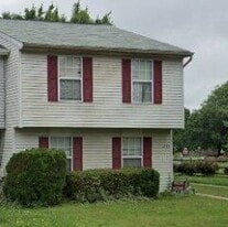 Building Photo - 2083 Tanglewood Dr