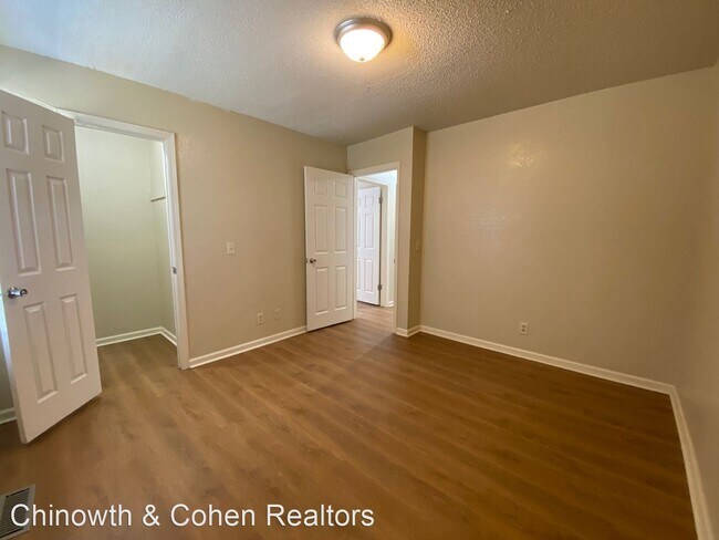 Building Photo - 3 br, 1.5 bath House - 1108 W Knoxville St