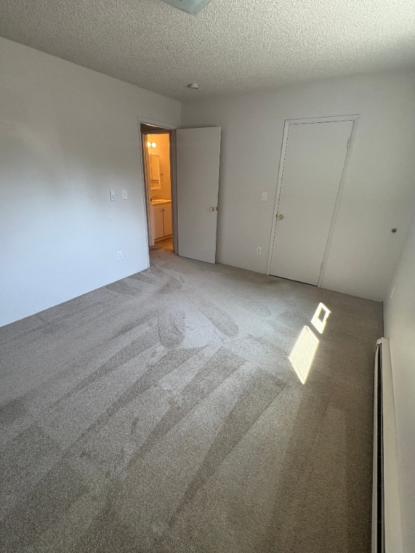 Building Photo - 133 SW Normandy Rd
