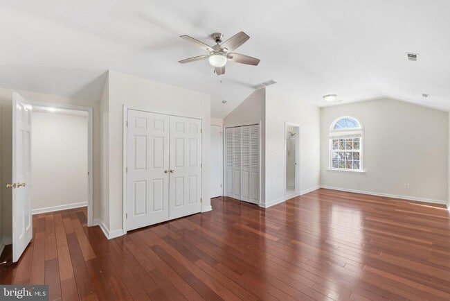 Building Photo - 5205 Brookeway Dr