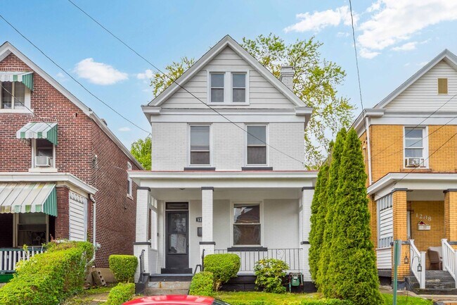 Building Photo - Stunning 2 bedroom home in Homestead available August 1!