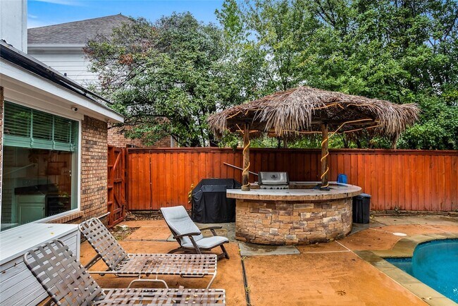 Building Photo - 5325 Cambridge Ct