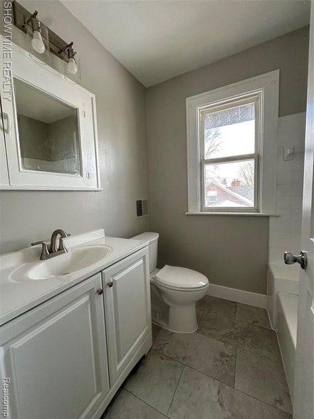 Building Photo - 28455 Melvin St