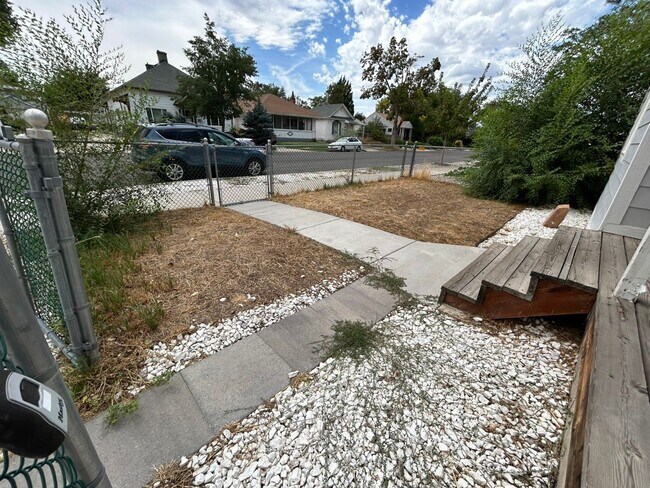 Building Photo - 343 E Coatsville Ave