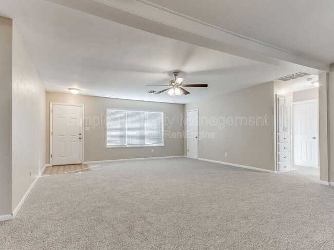 Building Photo - 921 Harrison St