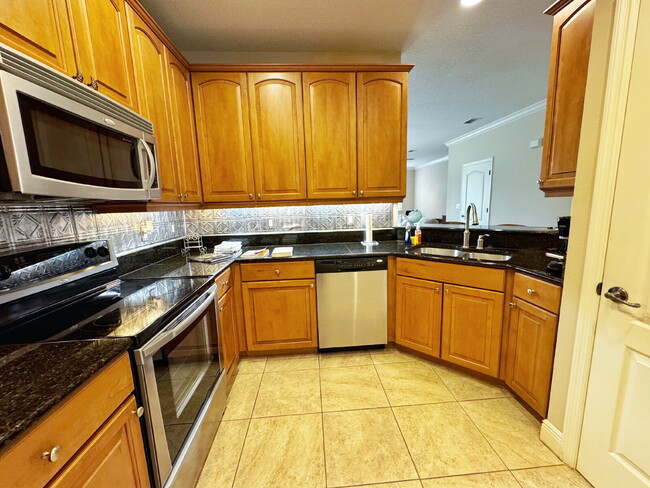 Building Photo - Furnished Tidelands Estates Townhome, Palm...