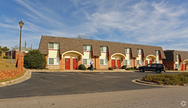 Primary Photo - Singleton Apartments