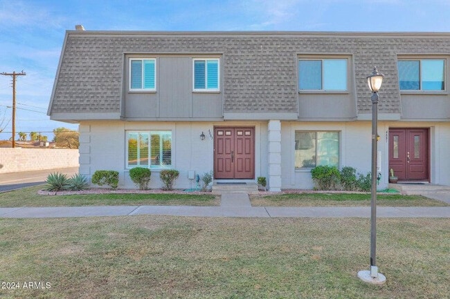 Building Photo - 4883 N Granite Reef Rd