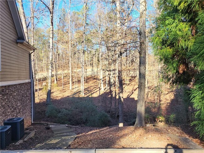 Building Photo - 8291 Fairway Dr