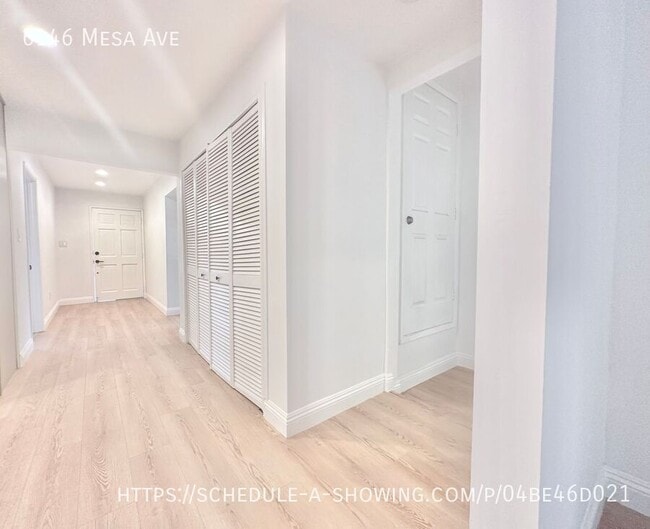 Building Photo - 6146 Mesa Ave