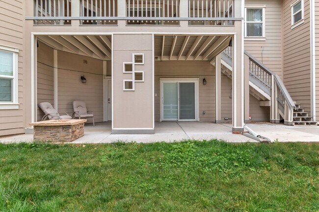Building Photo - 2245 Idella Ct