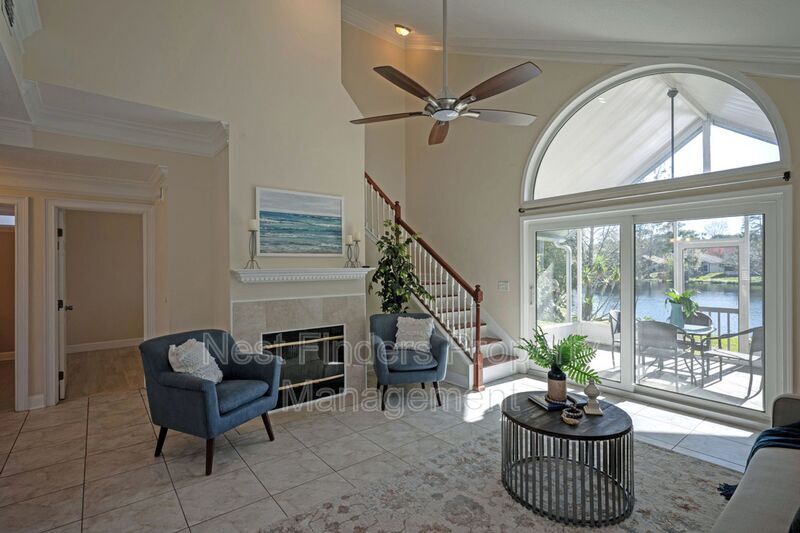 Building Photo - 2958 Lantana Lakes Dr E