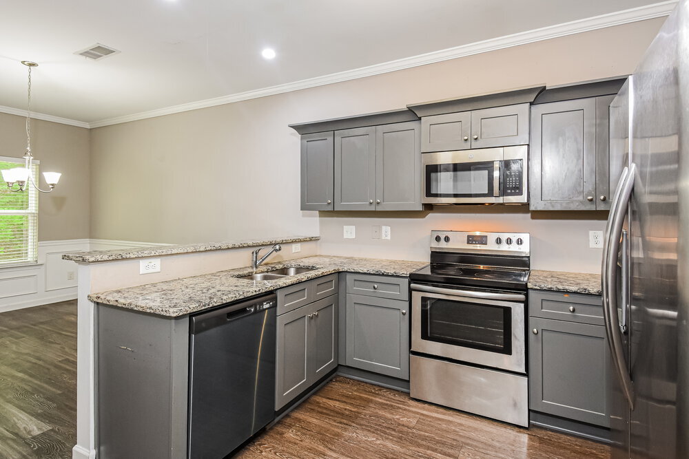 Building Photo - 466 Fieldcrest Dr