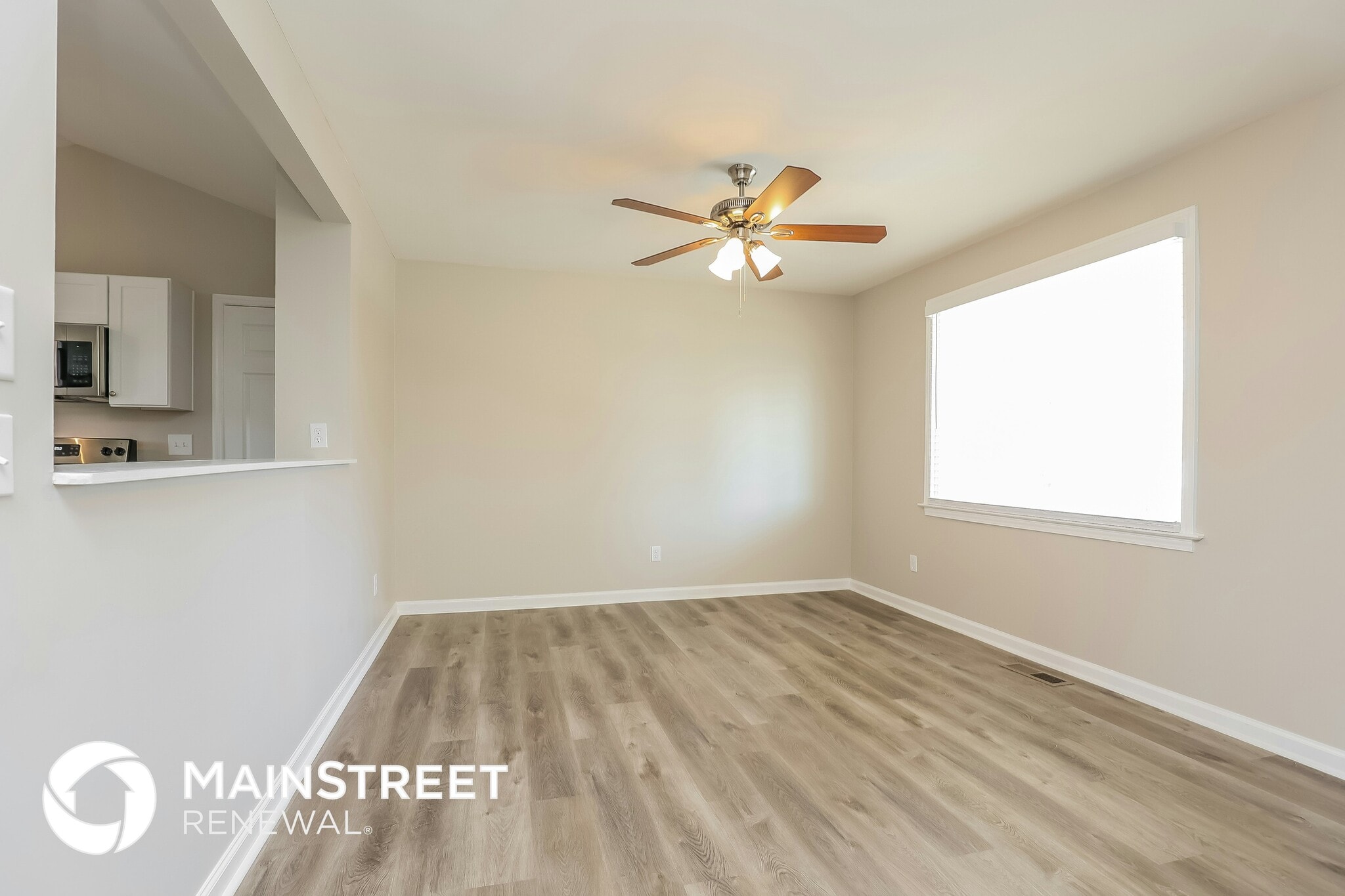 Building Photo - 4872 Shasta Dr