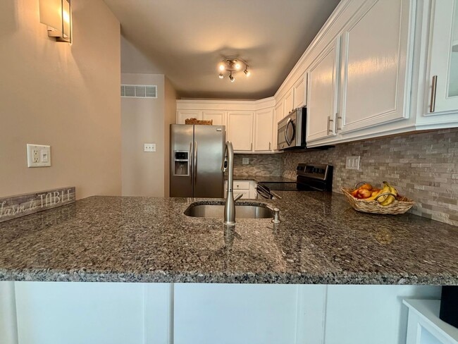 Building Photo - Stunning 3-Bedroom/2-Bathroom Townhouse in Perkasie! Available Mid July!