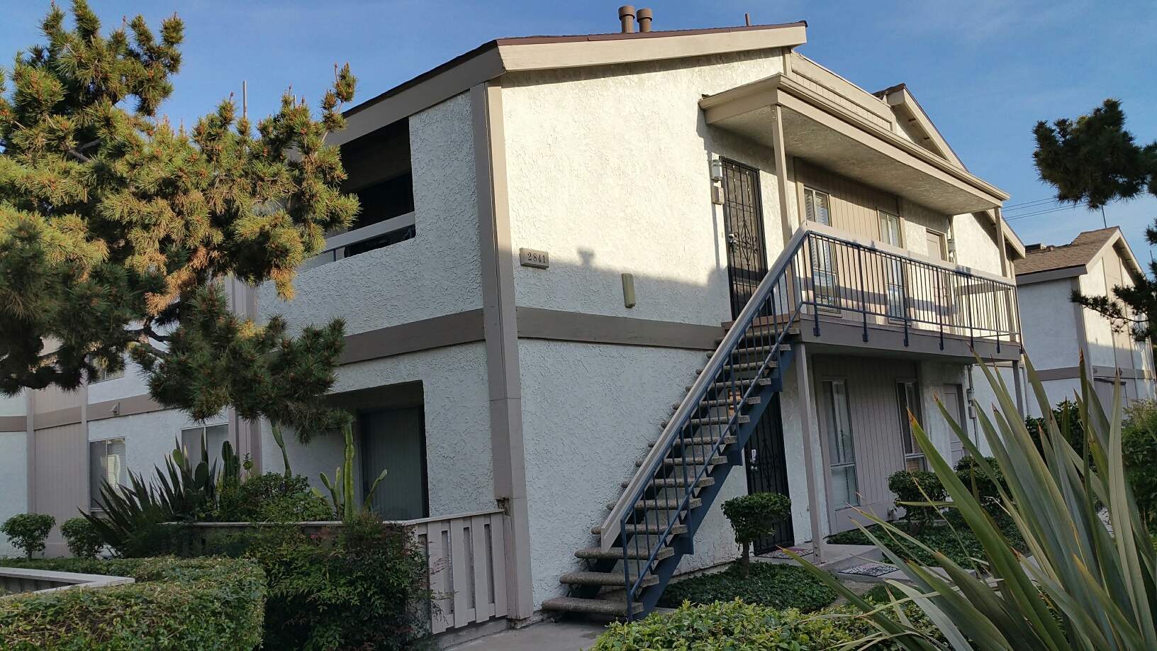 Building Photo - 2841 S Fairview St